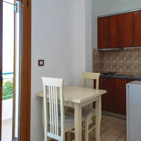 Studio In Ksamil * Борш