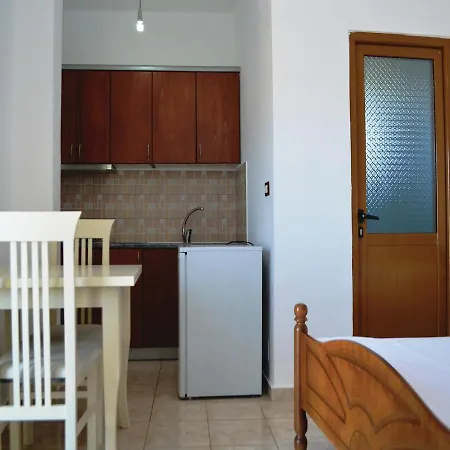 Studio In Ksamil * Борш
